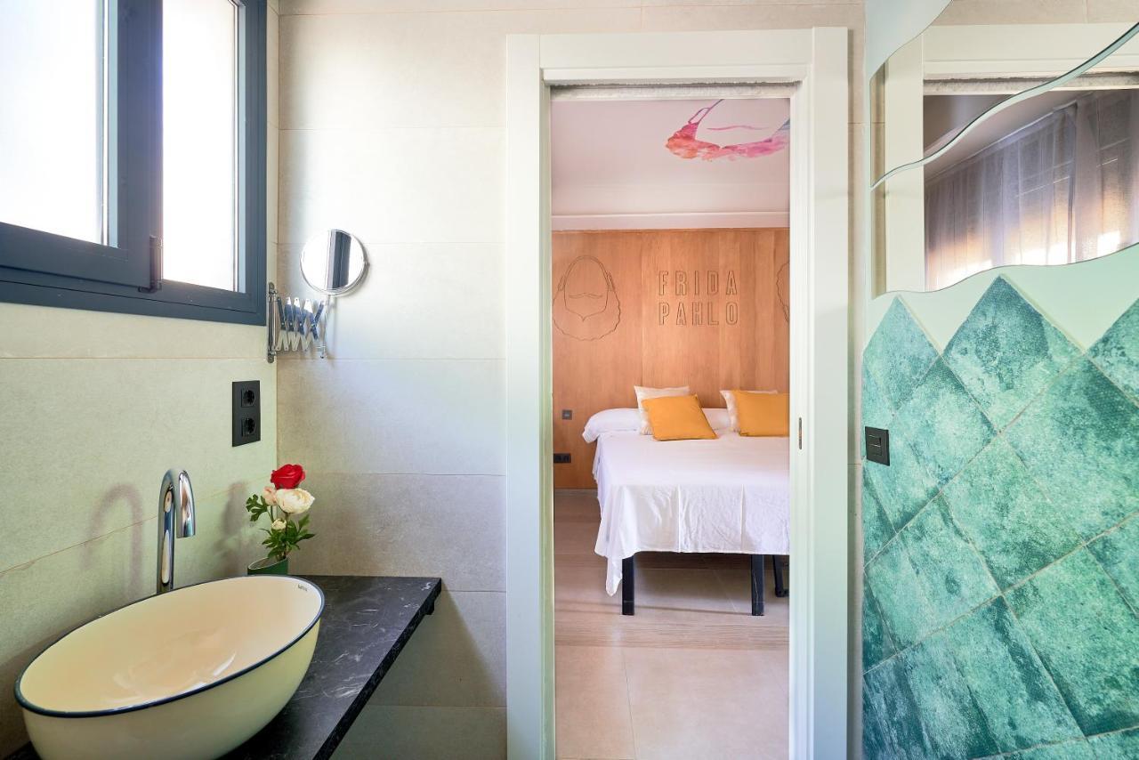 Frida Pahlo Apartment มาลากา ภายนอก รูปภาพ